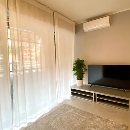 Oliver Apartment *